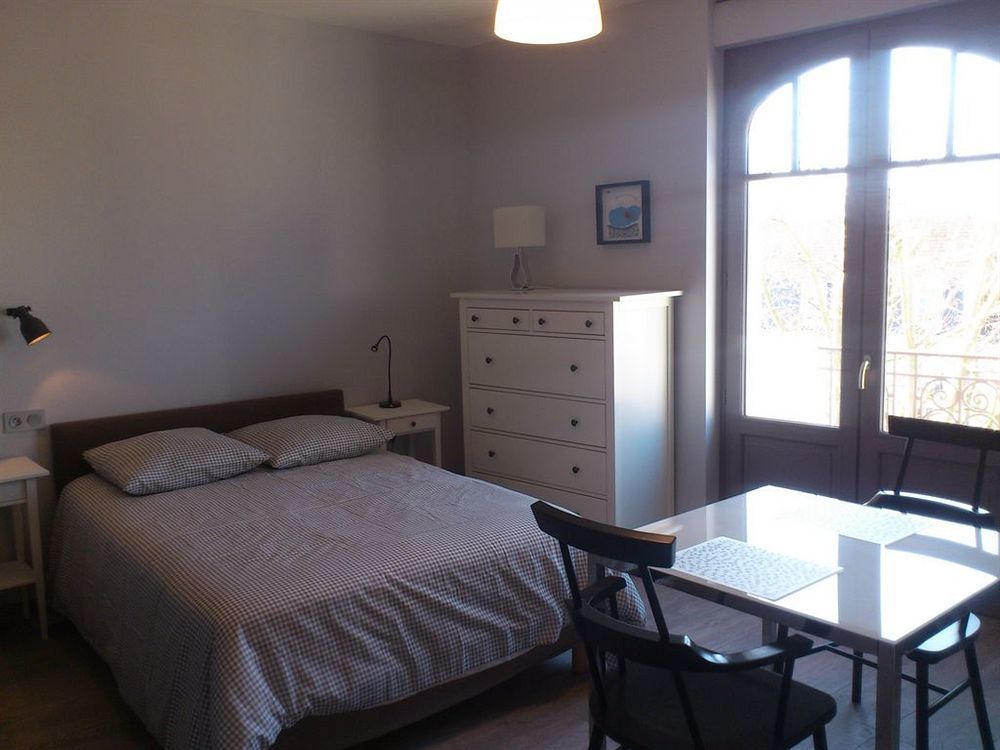 Aparthotel Vichy Résidencia Extérieur photo